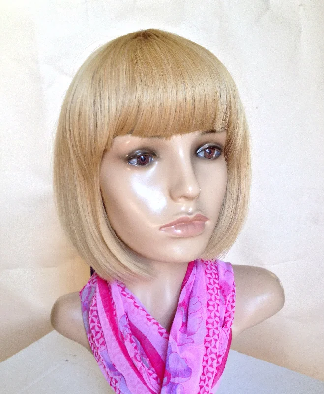 trendy pixie lace wigs for an edgy and chic look -Wig Short Bob with Bang Champagne Blonde #22